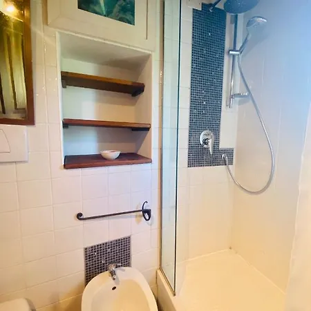 Hostdomus - Casa Olivia * Finale Ligure